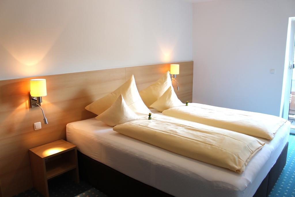 Hotel-Pension Falkensteiner Sankt Gilgen Cameră foto